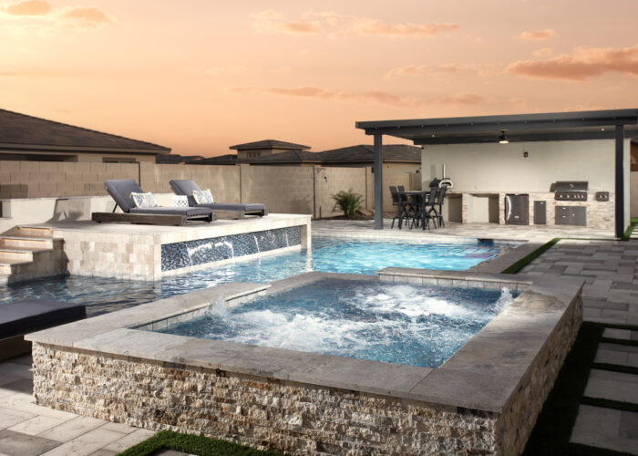 Inground vs. Above-Ground Spas: A Comprehensive Guide