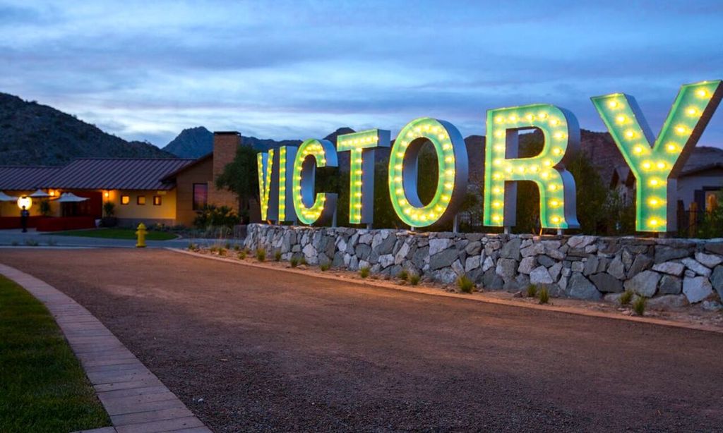 Marquee sign of Victory Verrado